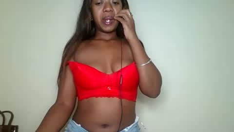 Snapshot of rochellinah chatting on 06-04-26, 01:55 rochellinah online show from 06-04-26, 01:55