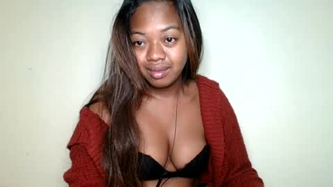 Snapshot of rochellinah chatting on 07-02-26, 10:49 rochellinah online show from 07-02-26, 10:49