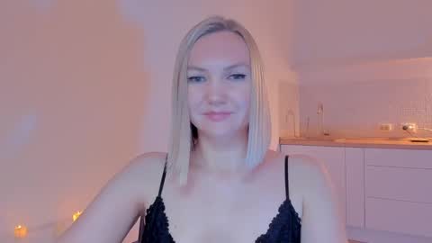 Snapshot of rock__baby chatting on 01-11-25, 01:06 rock__baby online show from 01-11-25, 01:06