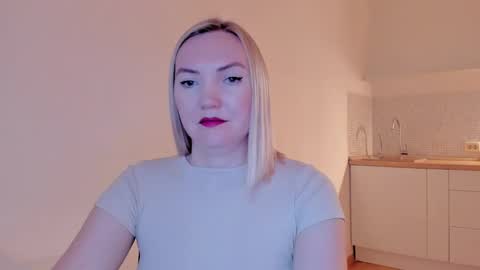 Snapshot of rock__baby chatting on 02-02-25, 02:48 rock__baby online show from 02-02-25, 02:48