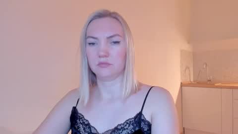 Snapshot of rock__baby chatting on 02-02-25, 06:31 rock__baby online show from 02-02-25, 06:31