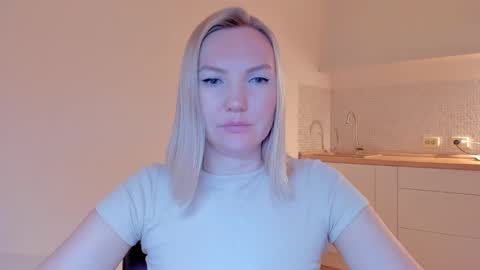 Snapshot of rock__baby chatting on 02-25-25, 04:46 rock__baby online show from 02-25-25, 04:46