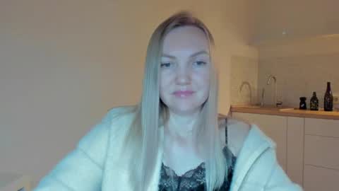 Snapshot of rock__baby chatting on 06-08-26, 01:28 rock__baby online show from 06-08-26, 01:28