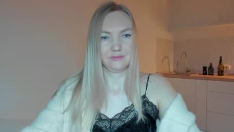 Snapshot of rock__baby chatting on 06-21-26, 10:01 rock__baby online show from 06-21-26, 10:01