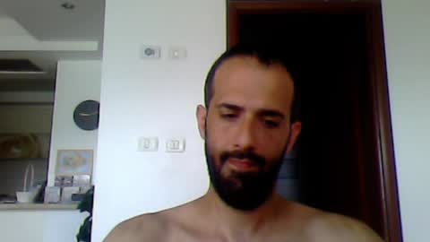Snapshot of rockistman1 chatting on 05-14-26, 06:09 rockistman1 online show from 05-14-26, 06:09