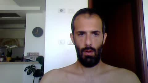 Snapshot of rockistman1 chatting on 06-01-26, 04:58 rockistman1 online show from 06-01-26, 04:58