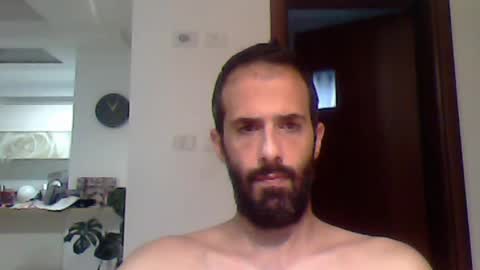 Snapshot of rockistman1 chatting on 06-06-26, 08:02 rockistman1 online show from 06-06-26, 08:02