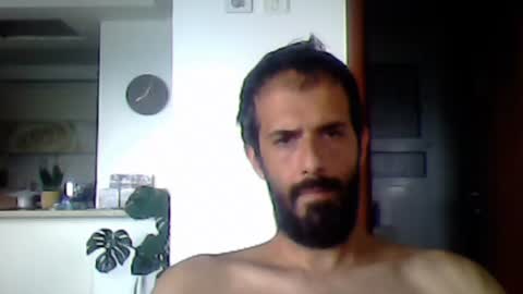 Snapshot of rockistman1 chatting on 07-16-26, 05:02 rockistman1 online show from 07-16-26, 05:02