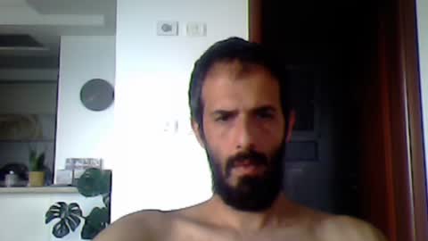 Snapshot of rockistman1 chatting on 07-21-26, 04:37 rockistman1 online show from 07-21-26, 04:37