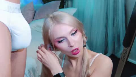 Snapshot of rockstarsgames chatting on 11-10-25, 09:52 Lina and Den online show from 11-10-25, 09:52