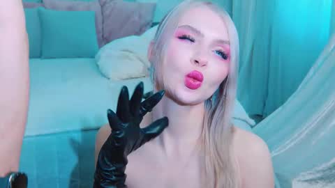 Lina and Den online show from 03-21-26, 06:40