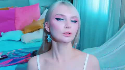 Lina and Den online show from 07-22-26, 06:38