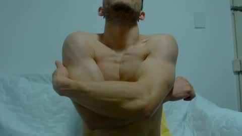 Snapshot of rocky_muscle chatting on 05-09-26, 11:21 rocky muscle online show from 05-09-26, 11:21