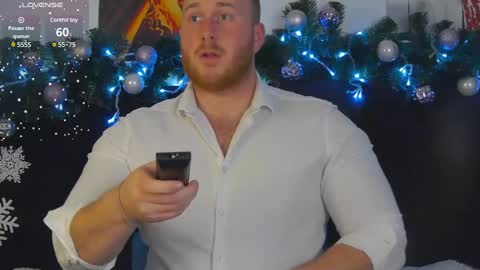 Snapshot of roddy_riss chatting on 12-13-24, 02:16 Roddy online show from 12-13-24, 02:16