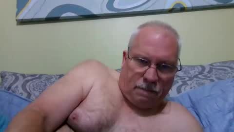 rodstud641 online show from 11-10-25, 10:09