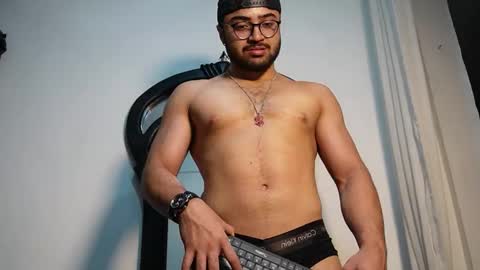 Roger Belmont online show from 09-24-25, 05:11