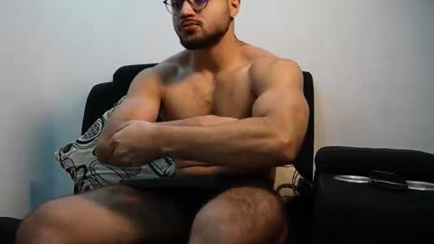 Roger Belmont online show from 10-29-25, 03:53