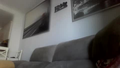 Snapshot of rogerbenid81 chatting on 05-14-26, 12:34 rogerbenid81 online show from 05-14-26, 12:34