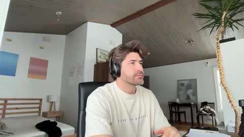 Roger Sterling online show from 02-17-26, 09:06