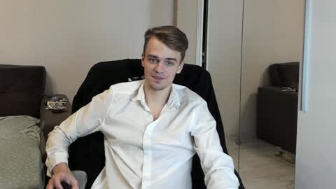 Snapshot of rokko_diamond777 chatting on 02-04-25, 06:27 taylor fox online show from 02-04-25, 06:27