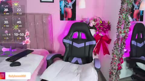 Snapshot of rolyloren chatting on 12-20-24, 02:38 Marcela online show from 12-20-24, 02:38