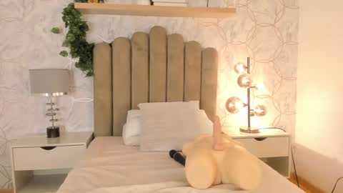 Snapshot of roma_love_ chatting on 02-18-25, 02:59 online show from 02-18-25, 02:59