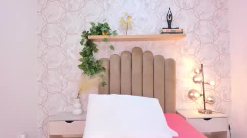   online show from 11-24-25, 12:27