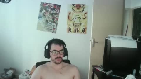 Snapshot of romainb72 chatting on 04-26-26, 05:49 romainb72 online show from 04-26-26, 05:49