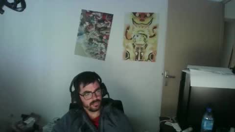 Snapshot of romainb72 chatting on 05-12-26, 06:38 romainb72 online show from 05-12-26, 06:38