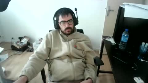 Snapshot of romainb72 chatting on 05-19-26, 10:32 romainb72 online show from 05-19-26, 10:32