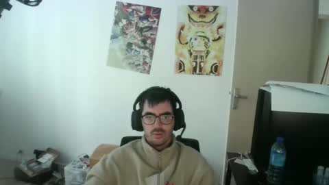 Snapshot of romainb72 chatting on 05-21-26, 10:33 romainb72 online show from 05-21-26, 10:33