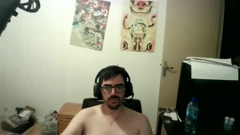 Snapshot of romainb72 chatting on 06-02-26, 10:34 romainb72 online show from 06-02-26, 10:34