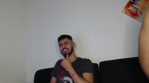 Snapshot of romanphoenix chatting on 01-22-25, 12:59 Roman online show from 01-22-25, 12:59