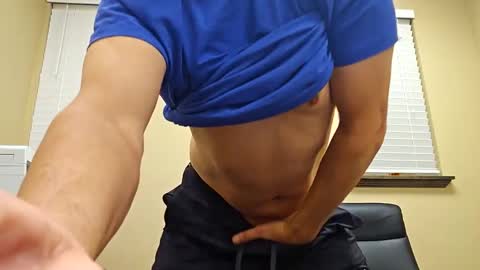 Snapshot of romanteeks chatting on 12-19-24, 01:28 romanteeks online show from 12-19-24, 01:28