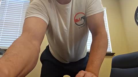 Snapshot of romanteeks chatting on 12-20-24, 09:28 romanteeks online show from 12-20-24, 09:28