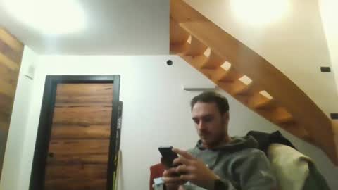 Snapshot of romanz123 chatting on 12-12-24, 09:48 romanz123 online show from 12-12-24, 09:48