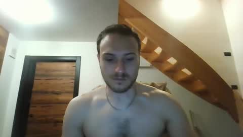 Snapshot of romanz123 chatting on 10-01-25, 11:33 romanz123 online show from 10-01-25, 11:33