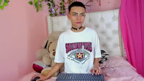 Snapshot of romeo_laurient chatting on 07-02-26, 03:56 ROMEO online show from 07-02-26, 03:56