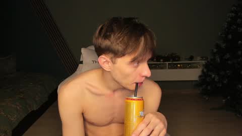 Snapshot of romeo_mercy chatting on 01-06-25, 07:09 Romeo online show from 01-06-25, 07:09