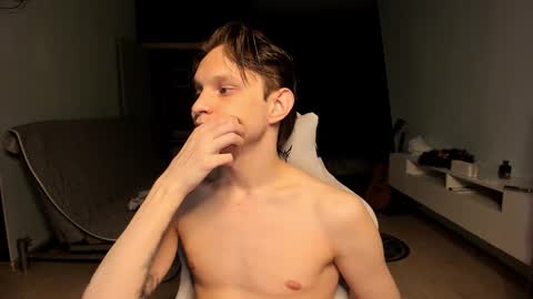 Romeo online show from 03-02-26, 06:48