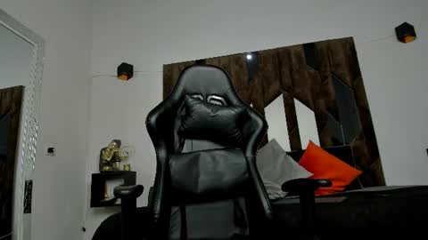 Snapshot of romeo_ricci1 chatting on 06-14-26, 02:24 Romeo Ricci online show from 06-14-26, 02:24