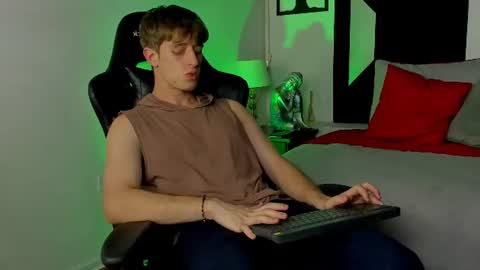 Romeo Ricci online show from 07-30-26, 04:22