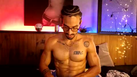 R O M E O  online show from 02-12-26, 06:41