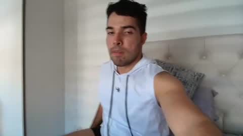 Snapshot of romeosummerx chatting on 06-23-26, 09:57 Romeo online show from 06-23-26, 09:57