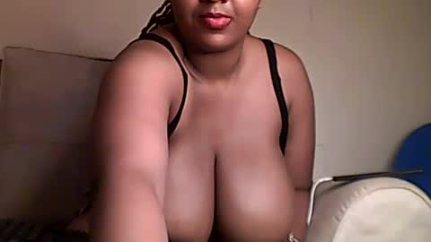 Romina 26 online show from 07-28-26, 11:17