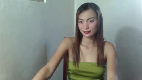 Snapshot of rona_cumsterxxx chatting on 05-21-26, 10:50 rona_cumsterxxx online show from 05-21-26, 10:50