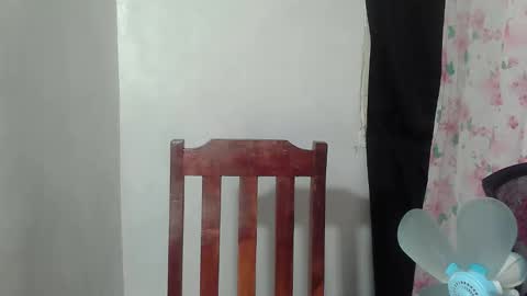 Snapshot of rona_cumsterxxx chatting on 05-23-26, 10:25 rona_cumsterxxx online show from 05-23-26, 10:25