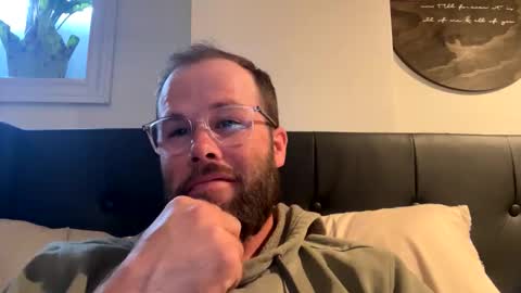 Snapshot of ronald2774 chatting on 05-05-26, 12:46 ronald2774 online show from 05-05-26, 12:46