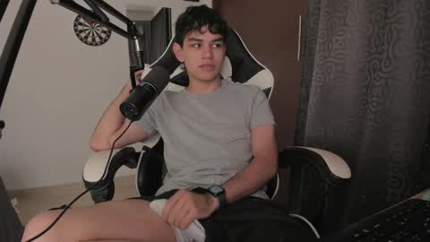 Ronaldo online show from 01-14-25, 03:11