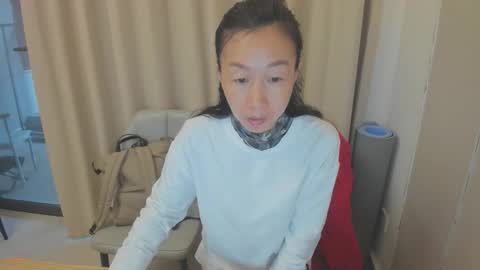 Snapshot of rongrong0329 chatting on 04-12-26, 10:59 sui sui online show from 04-12-26, 10:59